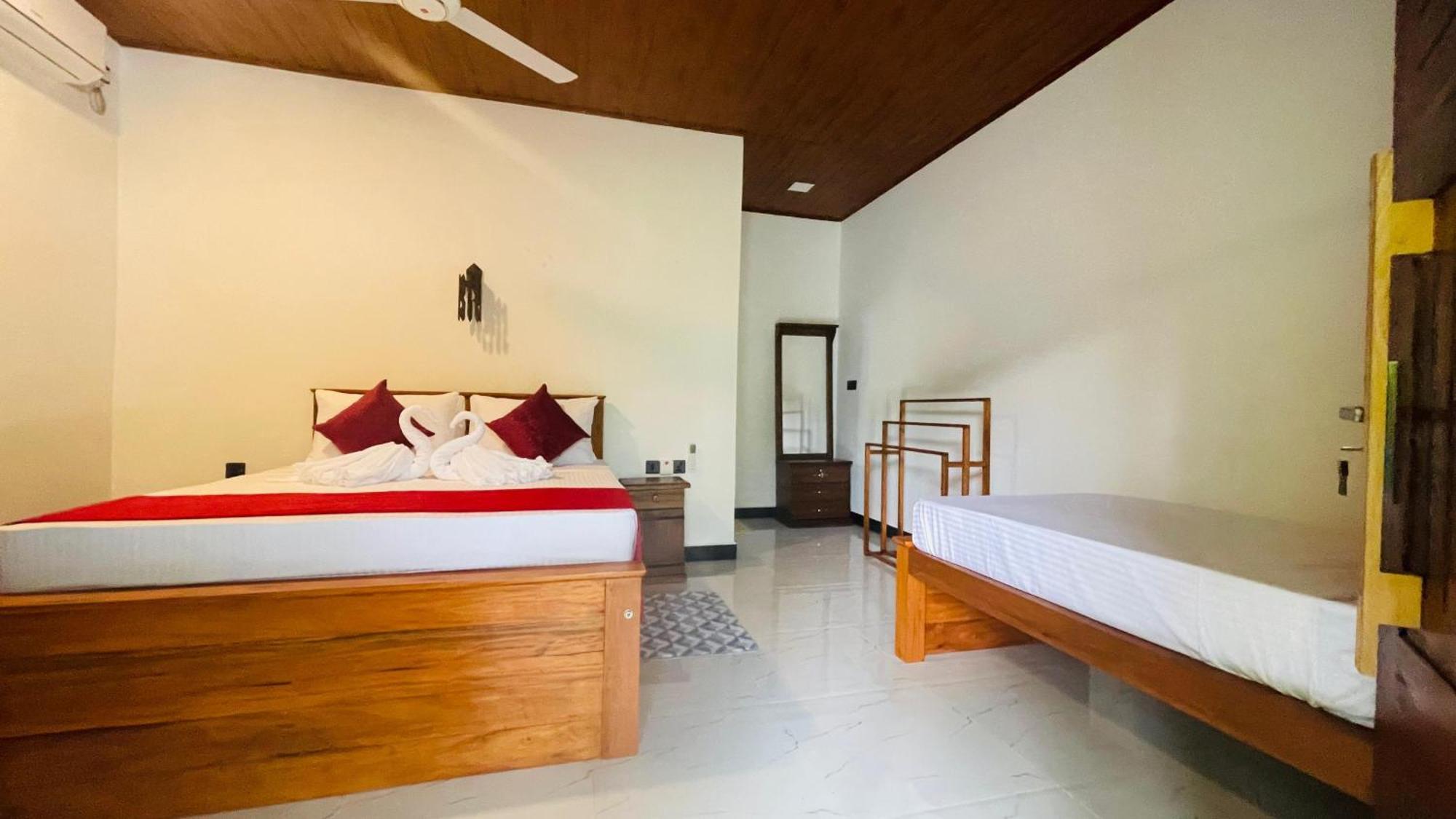 Sigiri Delight Lodge *